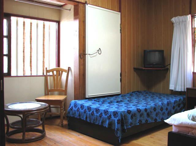 民宿　楽天屋 石垣市 部屋 写真